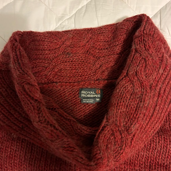 Dark Red/Cinnamon colored Royal Robbins Sweater - Picture 6 of 6